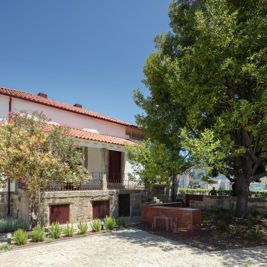 Gateway House Studio Apartments Guimaraes Exterior photo