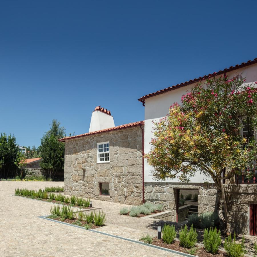 Gateway House Studio Apartments Guimaraes Exterior photo