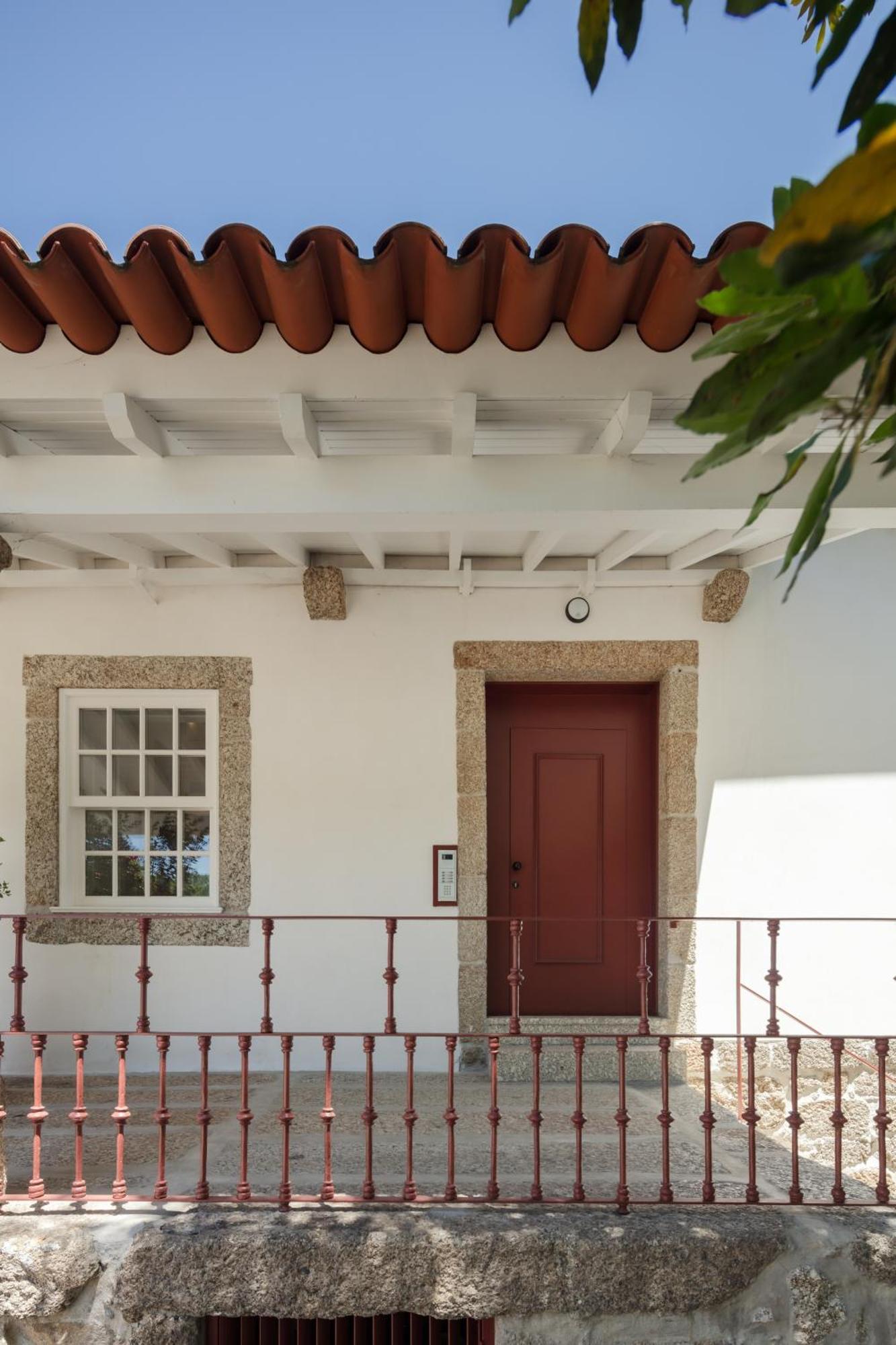 Gateway House Studio Apartments Guimaraes Exterior photo